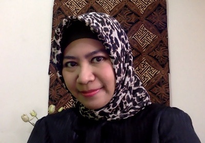Dr. Yasmine Nasution